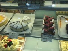 面包甜点陈列柜-老大昌(淮海中路店)