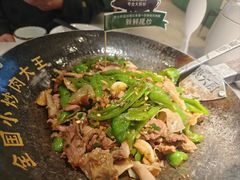 -费大厨辣椒炒肉(黄兴中心广场店)