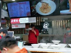-钟方模白家肥肠粉(春熙店)