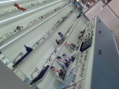 -一人多镜蔡司·依视路眼镜店(琉璃店)