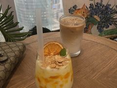 -共舞时光猫咖·狗咖(新街口店)
