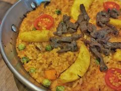 红烩牛肉薯角海鲜饭-四季天方包子