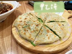 西葫芦鸡蛋饼-甲乙饼·手工牛肉饼(东方广场店)