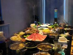 -唯爱KTV聚会餐厅(仙林东城汇店)