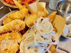 炸鸡翅一半一半-富乐满韩国正宗炸鸡韩国料理(虹泉路店)