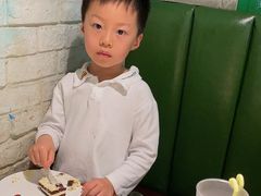 -亚马逊环球美食百汇(新城吾悦广场店)