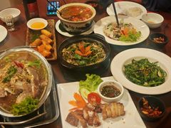 -Neary Khmer Restaurant