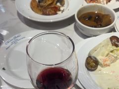 -四海一家自助餐(益田假日广场店)