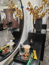 -SWANK SALON