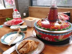 苏尼特羔羊肉-毛辣果·贵州红酸汤牛肉火锅(西单店)