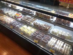 面包甜点陈列柜-新侨三宝乐面包店(崇文门店)