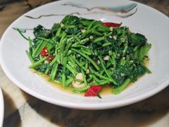 -梁家大院•农家菜(昆山会展中心店)