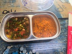 -牛牛牛酸菜煎肉店(望云寺路店)