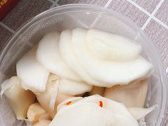 酸萝卜-乡土黄·鲜牛肉火锅·小龙虾(兴业街店)
