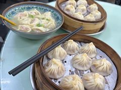 虾仁鲜肉馄饨-食惠里小笼包面馆(越秀店)