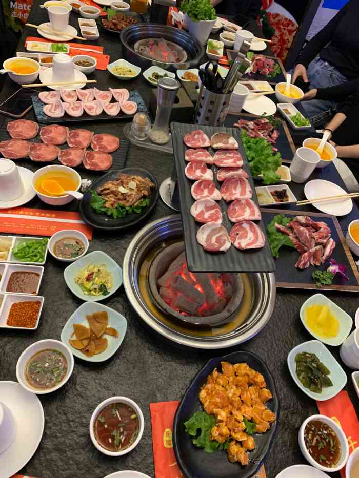 千岛炭火烤肉(天通苑店)-"「烤猪五花」「培根卷金针菇」「果蔬」来.