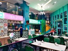 大堂-东鑫记港式茶餐厅(南京东路店)
