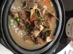 -香山湖家家宴(中山陵店)