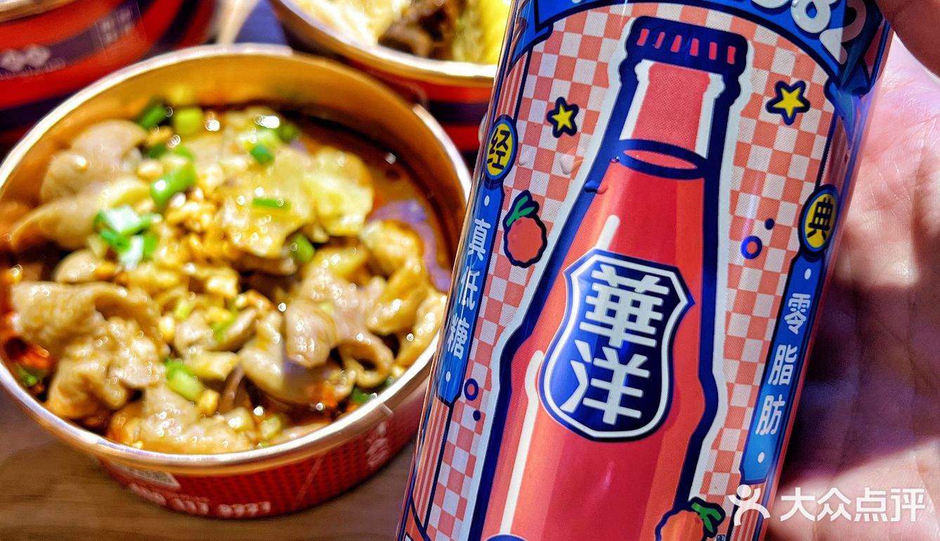 这鸭血肥肠也太好吃了吧👏🏻让人欲罢不能的热卤食光