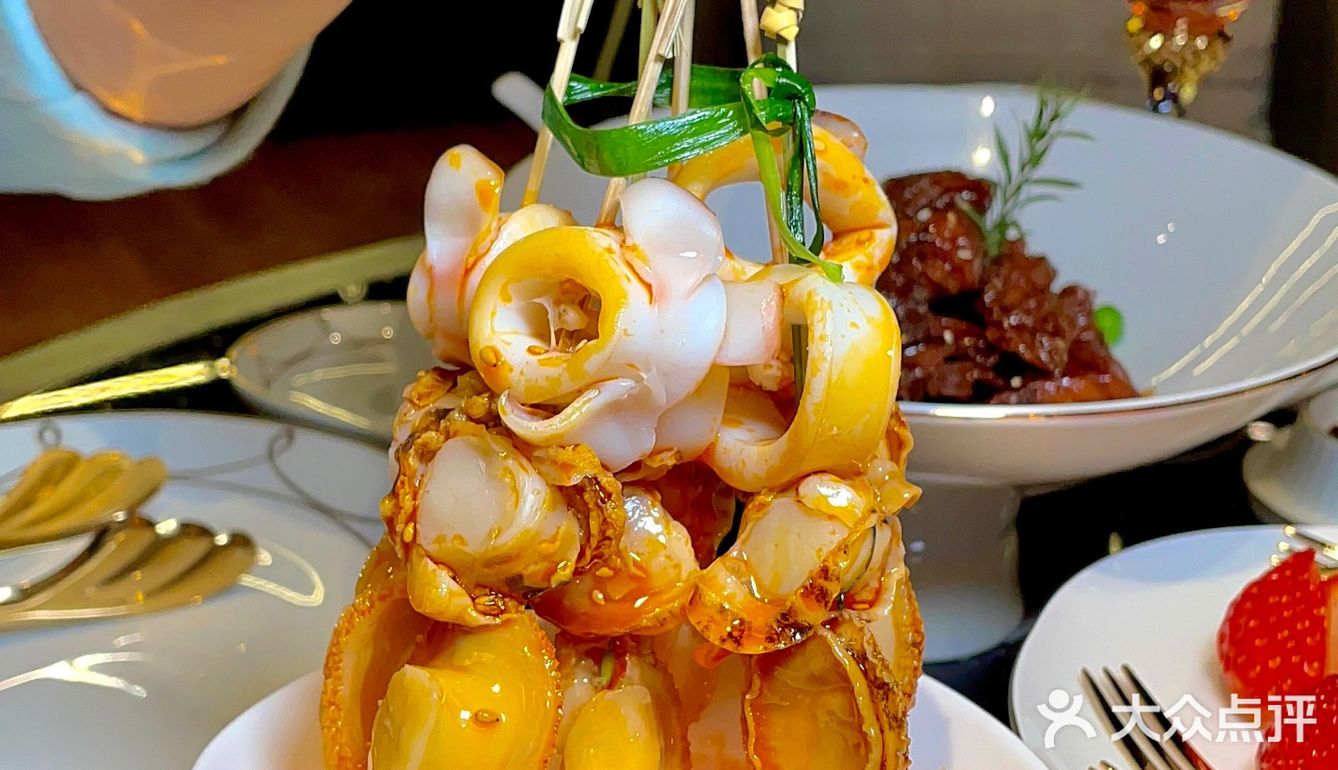 青岛氛围感粤味餐厅，舒适与美味碰撞出火花 
