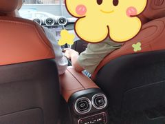 -上海星瀚奔驰4S店(红柳路店)