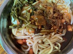 -灵山卢梅燕粉店