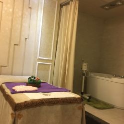 -悦芳庭美肤美体品牌集合店