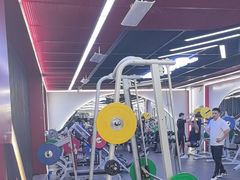 -英派斯健身旗舰店(海信国际中心馆)