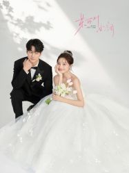 -雅云婚纱摄影工作室旗舰店