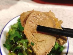 -墨脱石锅椰子鸡•香草鸭•东山羊(大东海店)