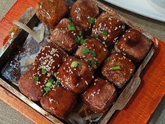 -新颐园本帮江浙菜·红烧猪手煨鲍鱼·红烧肉(顾村公园电台路店)