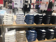 -优衣库(上海正大广场店)