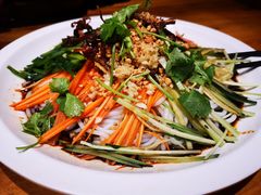 老滇凉米线-老滇山寨•云南特色菜•地方菜•民族风情歌舞表演(金碧店)