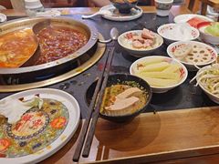 -沸炉重庆老火锅(军事博物馆店)