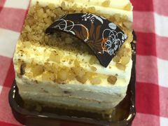 -红宝石·鲜奶小方(万航店)