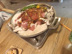 小木屋烤牛肉锅-恩你小木屋·韩式料理(假日广场店)