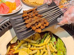-哈尔滨烧烤·山河村铁锅炖(交大店)