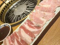 -炼火烤肉店