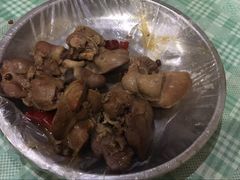 -梁老三麻辣鸡头(汝河小区店)