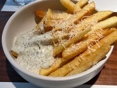 炸薯条配黑松露酱-IES Restaurant(去未舍店)