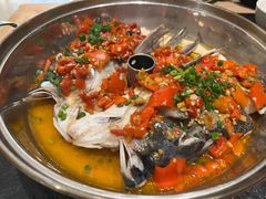 -鱼鲜饭香·招牌汽锅剁椒鱼头王