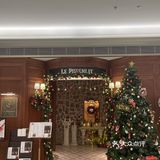 这家西餐厅的圣诞氛围浓度达到了1000%