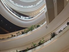 -瑞虹新天地月亮湾
