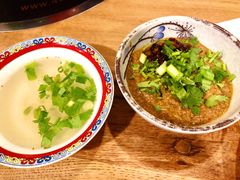-毛辣果·贵州红酸汤牛肉火锅(西单店)
