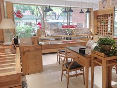 -宝丽眼镜(湖墅店)