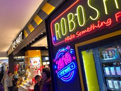 -泡泡玛特POPMART(大卫城店)