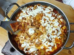 -亲昵春川鸡排(韩国美食街店)