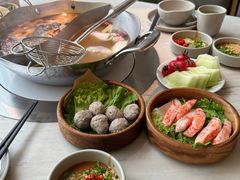 -左庭右院鲜牛肉火锅(浦江欢乐颂店)