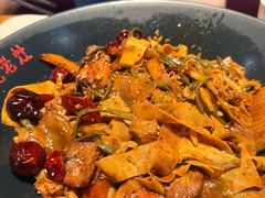 -风光老灶麻辣香锅(大成路翠微百货店)