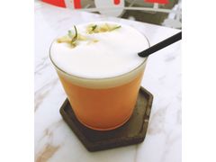 -UNI UNI(环亚凯瑟琳店)